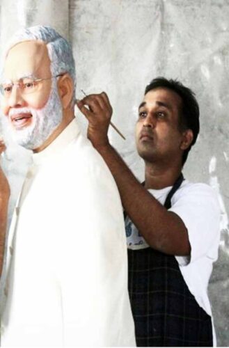PM Narendra Modi statue