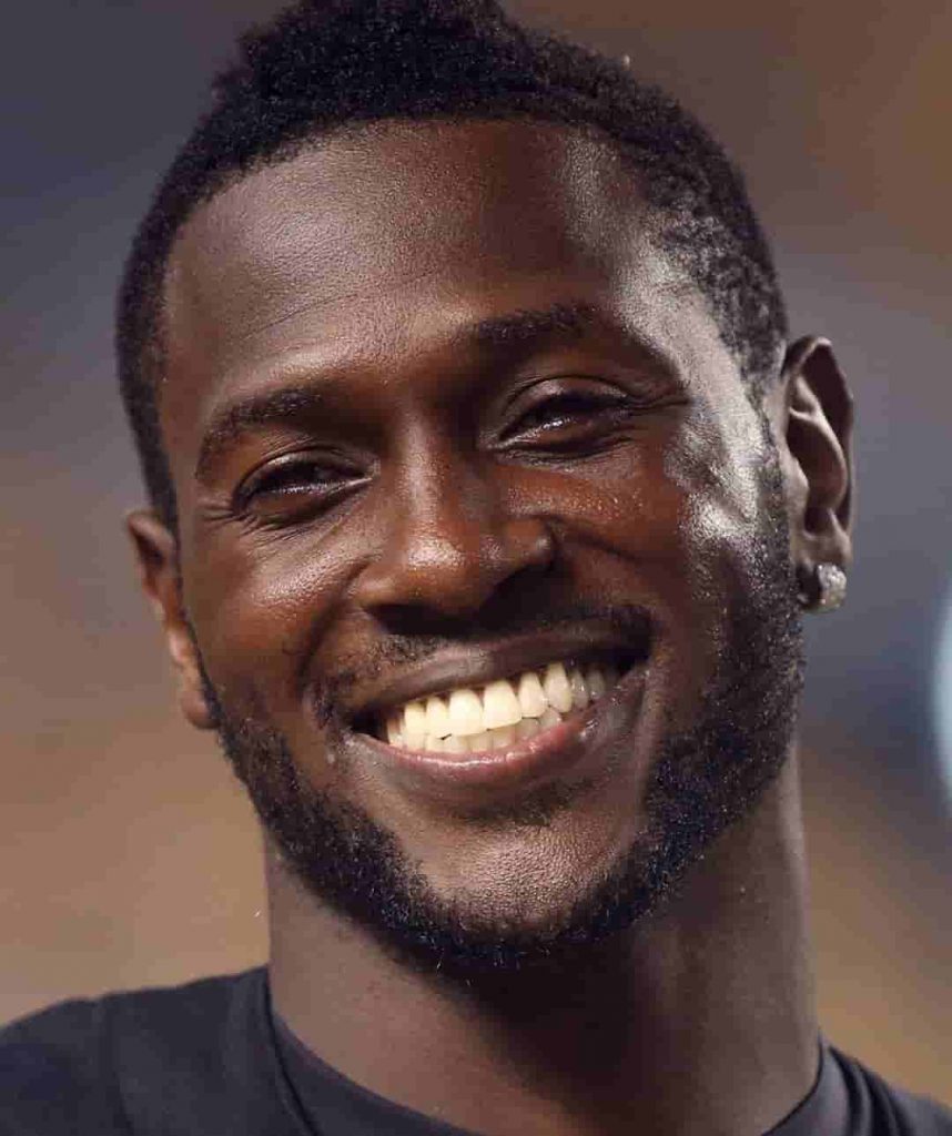Antonio Brown Net Worth, Age, Family, Girlfriend, Biography, More