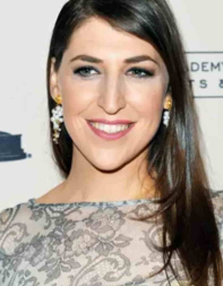 Mayim Bialik Net Worth, Age, Family, Husband, Biography, and More
