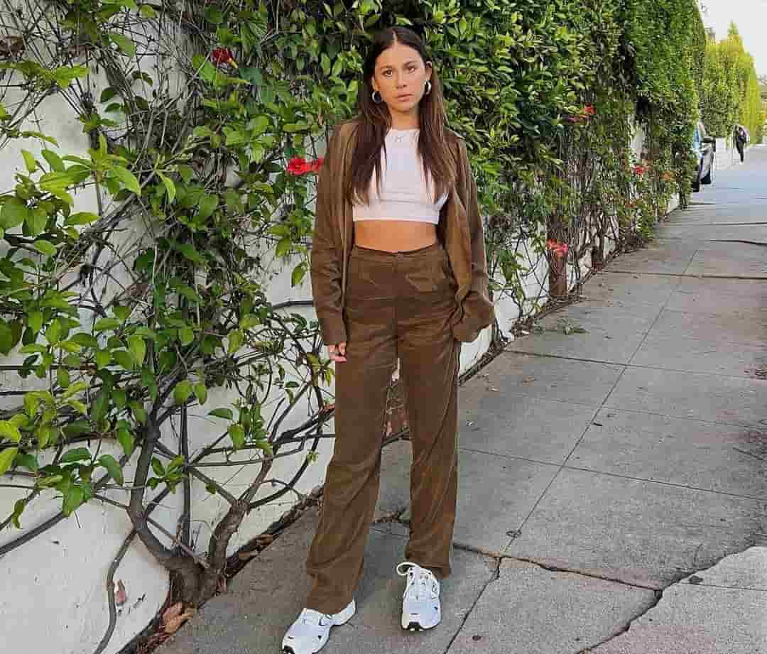 Emily Alexander Net Worth, Age, Family, Boyfriend, Biography, and More