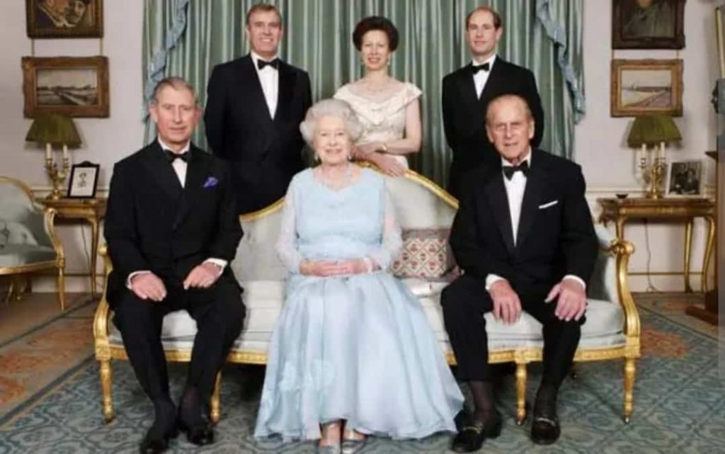 Queen Elizabeth celebrated her Diamond wedding anniversary